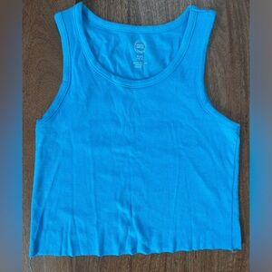 Blue cropped tank top